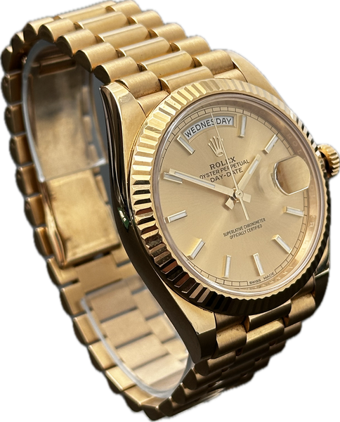 Rolex Day-Date 40 228238